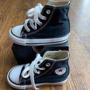 Chuck Taylor Allstar toddler high top shoes 6